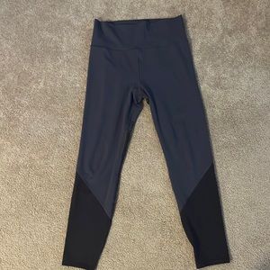 Vuori leggings, size L